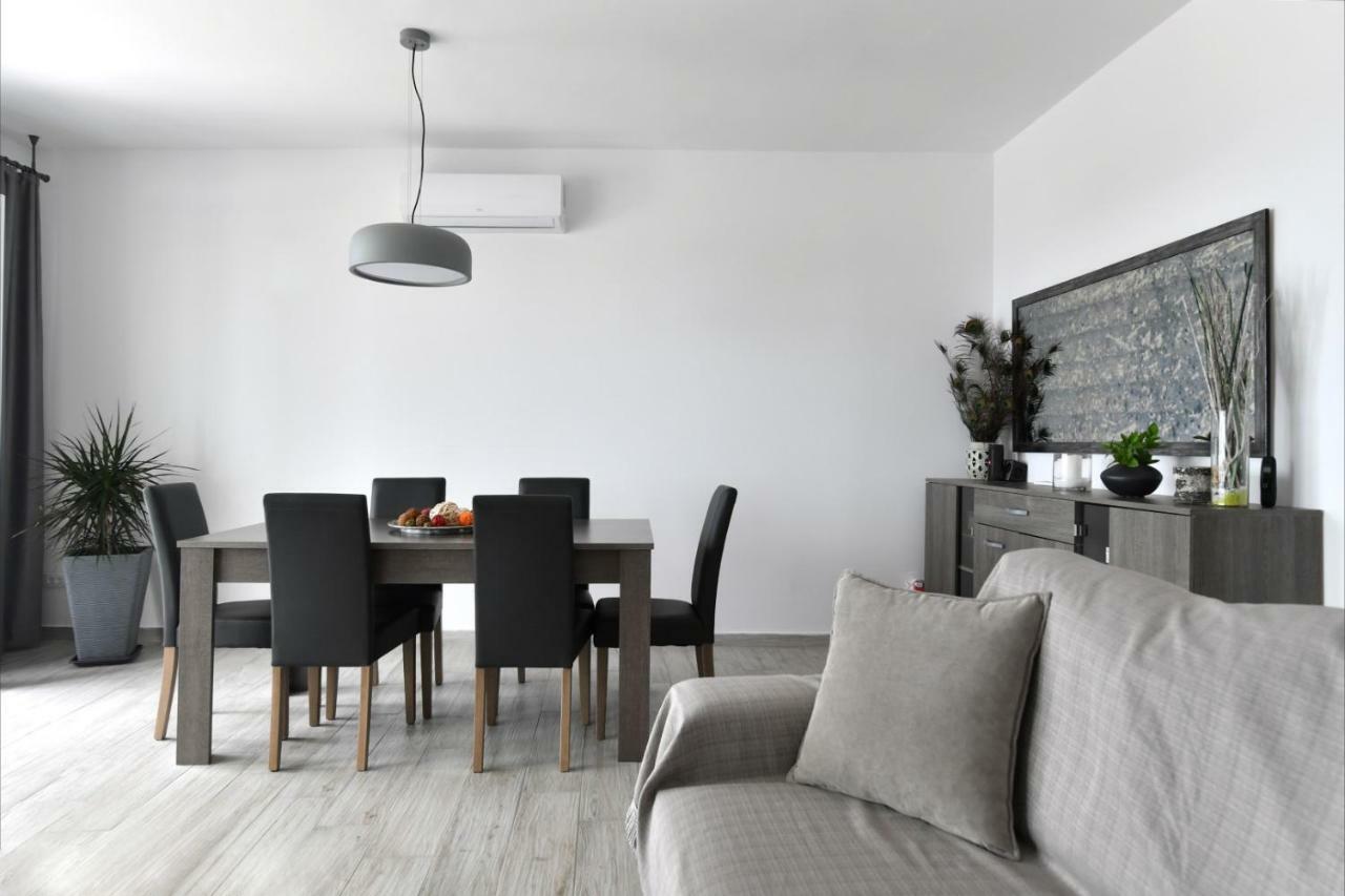 Parikias Seaside House Apartment Парос Екстериор снимка